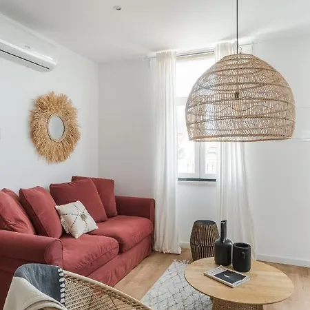 Apartment Casa Boma - Sunny With Private Balcony And Panoramic Bridge View - Ajuda I